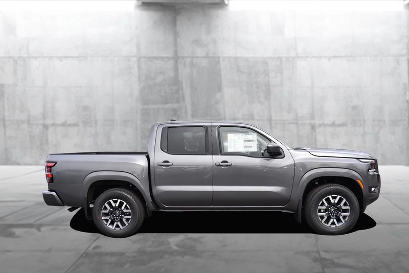 Nissan Frontier Vehicle Image 05