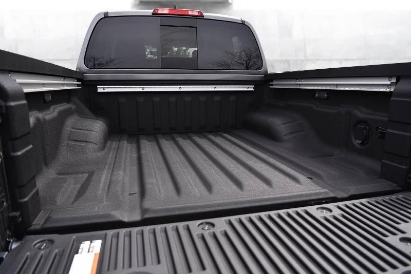 Nissan Frontier Vehicle Image 07