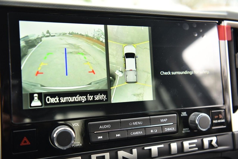 Nissan Frontier Vehicle Image 16