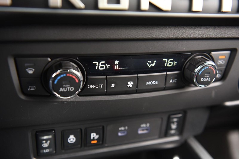 Nissan Frontier Vehicle Image 17