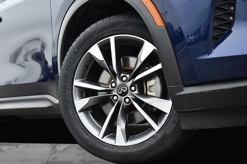 INFINITI QX60 Vehicle Image 03