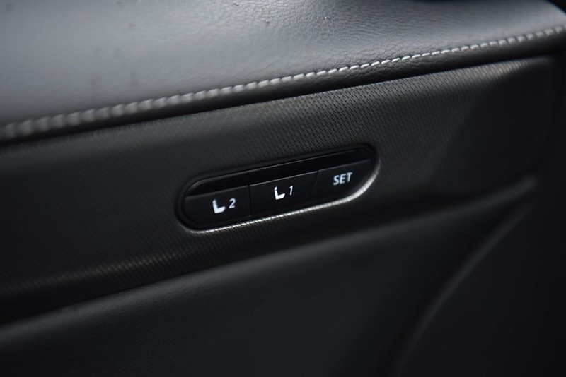 INFINITI QX60 Vehicle Image 10