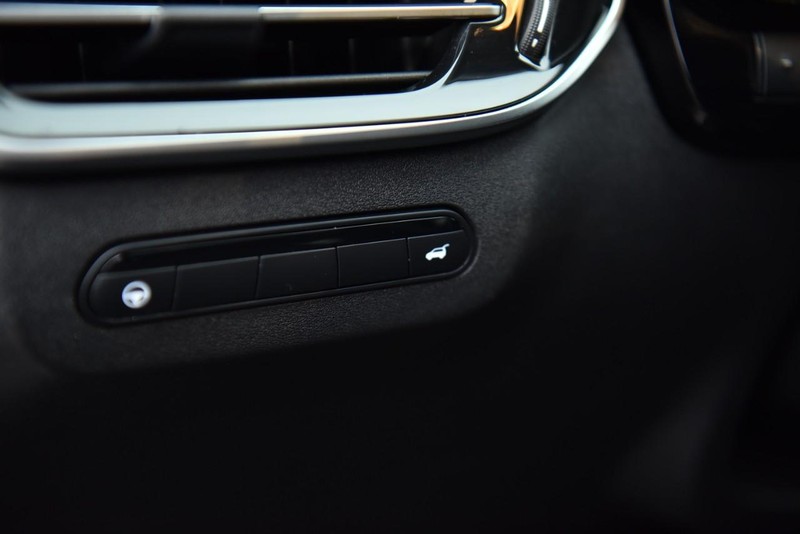 INFINITI QX60 Vehicle Image 12