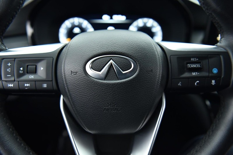 INFINITI QX60 Vehicle Image 20