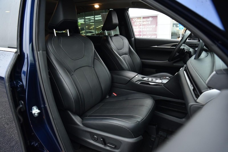 INFINITI QX60 Vehicle Image 22