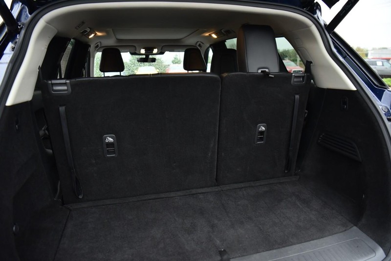 INFINITI QX60 Vehicle Image 28