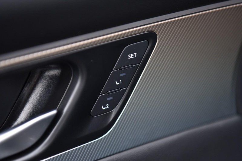 Nissan Murano Vehicle Image 09
