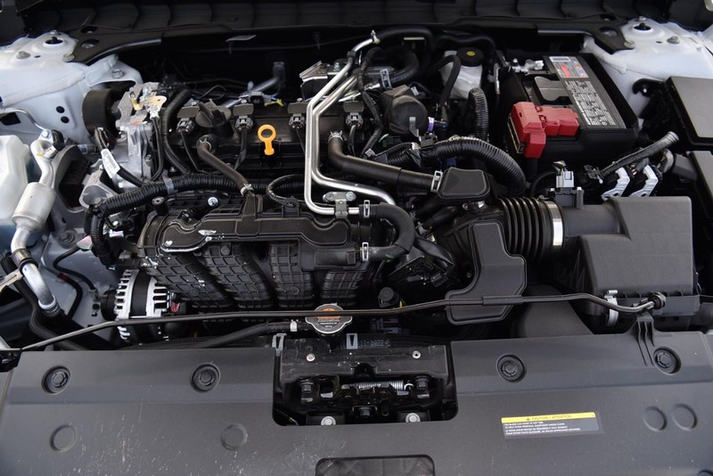 Nissan Altima Vehicle Image 23