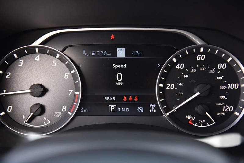 Nissan Frontier Vehicle Image 14