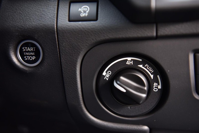 Nissan Frontier Vehicle Image 19