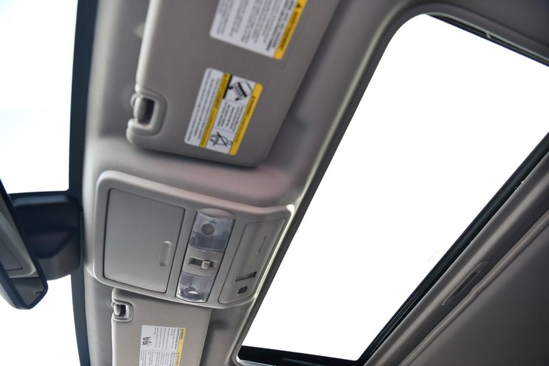 Nissan Frontier Vehicle Image 24