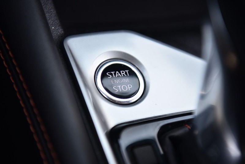 Nissan Altima Vehicle Image 15