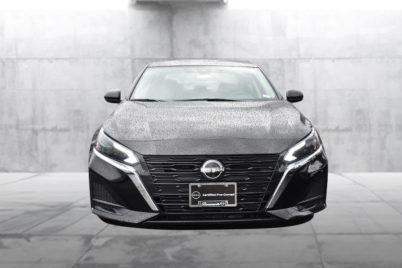 Nissan Altima Vehicle Image 04
