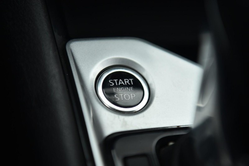 Nissan Altima Vehicle Image 15