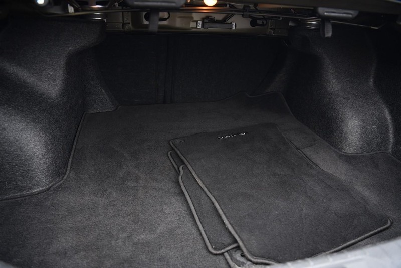 Nissan Altima Vehicle Image 22