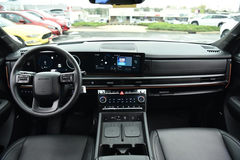 Hyundai Santa Fe Vehicle Image 07