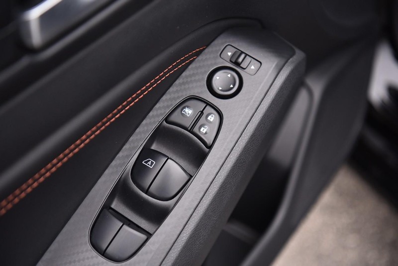 Nissan Altima Vehicle Image 08