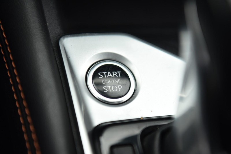 Nissan Altima Vehicle Image 15