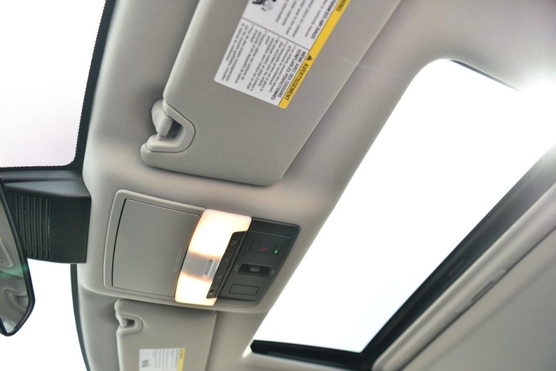 Nissan Altima Vehicle Image 21