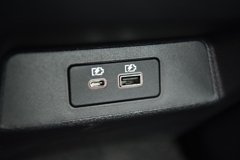 Nissan Altima Vehicle Image 24