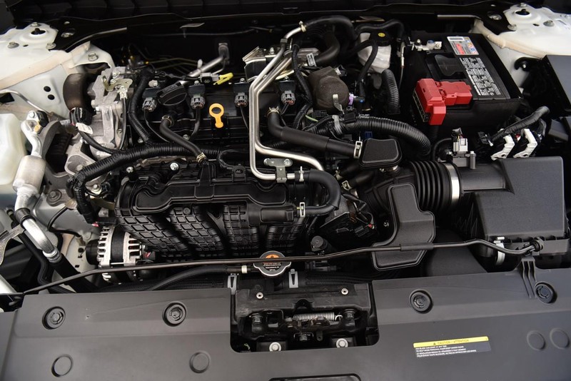 Nissan Altima Vehicle Image 26