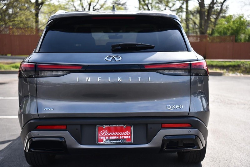 INFINITI QX60 Vehicle Image 06
