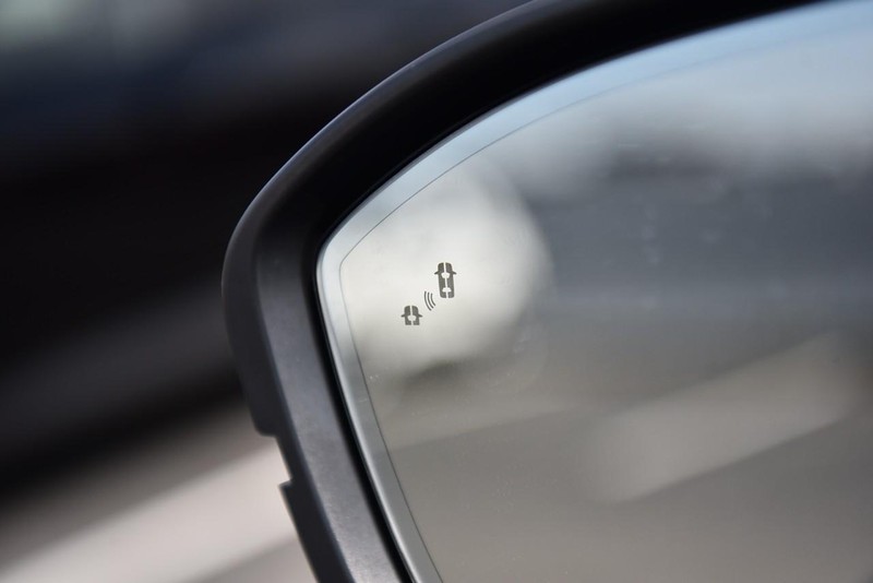 INFINITI QX60 Vehicle Image 11