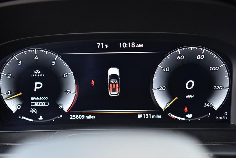 INFINITI QX60 Vehicle Image 13