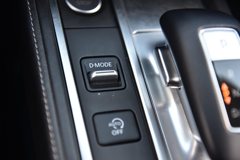 INFINITI QX60 Vehicle Image 17