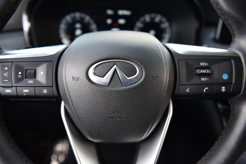 INFINITI QX60 Vehicle Image 20