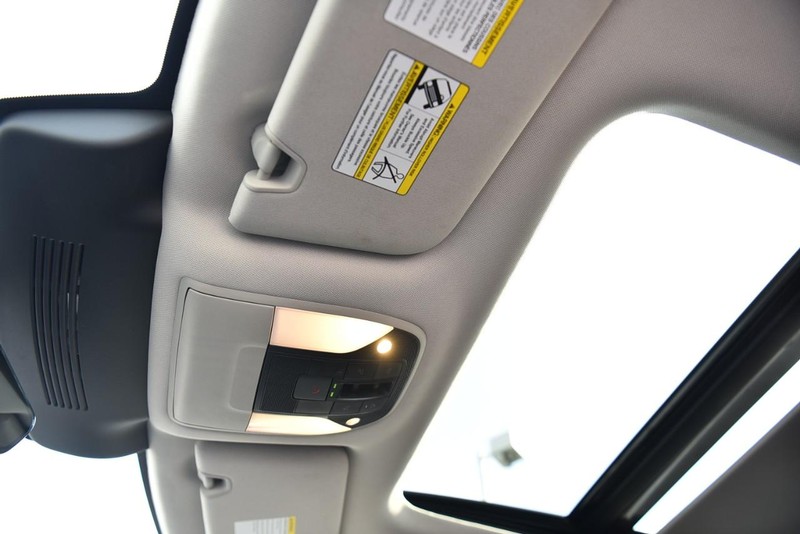 INFINITI QX60 Vehicle Image 25