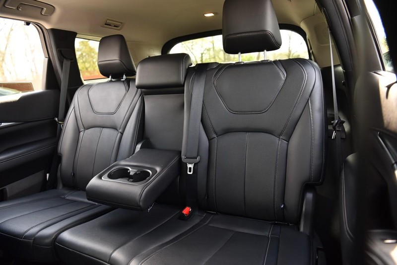 INFINITI QX60 Vehicle Image 26