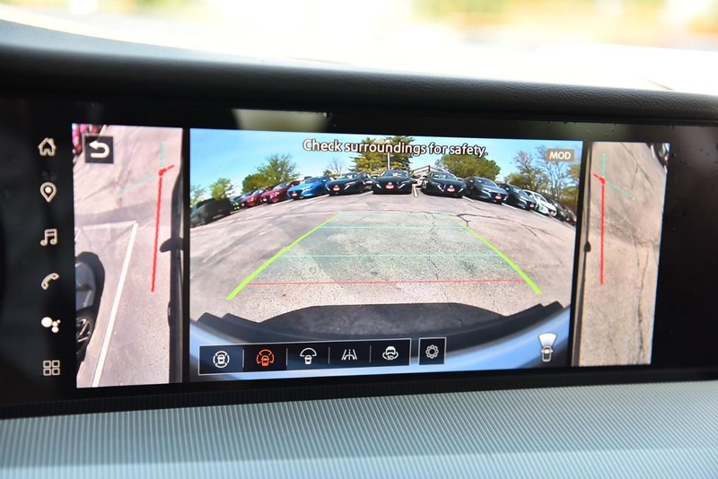 Nissan Murano Vehicle Image 16