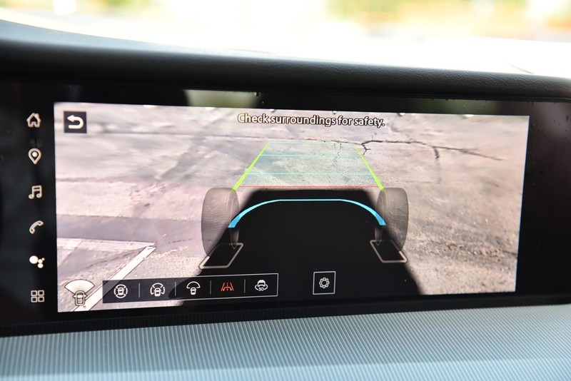 Nissan Murano Vehicle Image 18