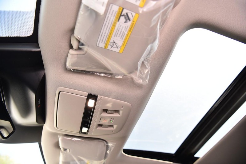 Nissan Murano Vehicle Image 25