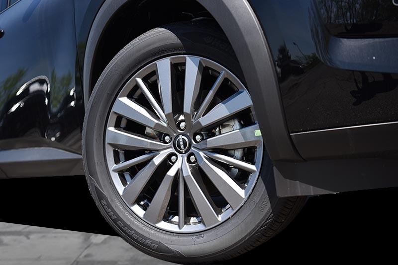 Nissan Pathfinder Vehicle Image 03