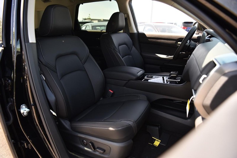 Nissan Pathfinder Vehicle Image 21