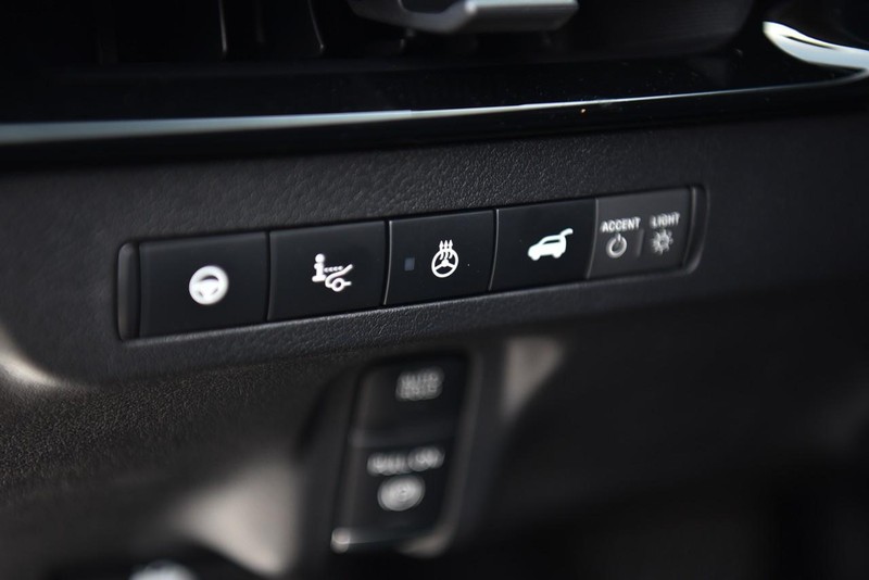 Nissan Murano Vehicle Image 12