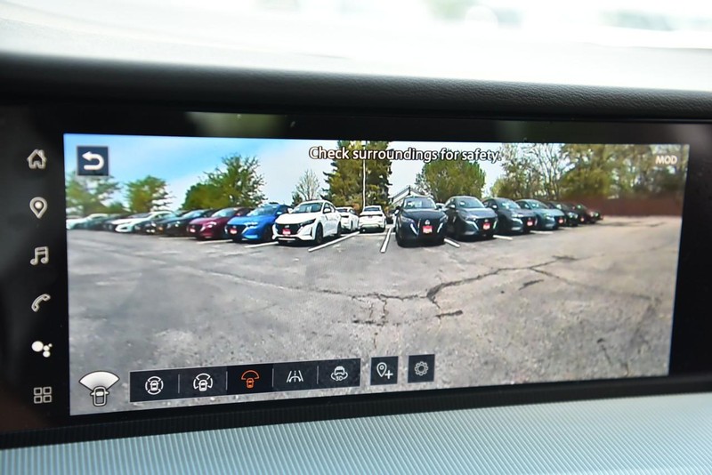 Nissan Murano Vehicle Image 17