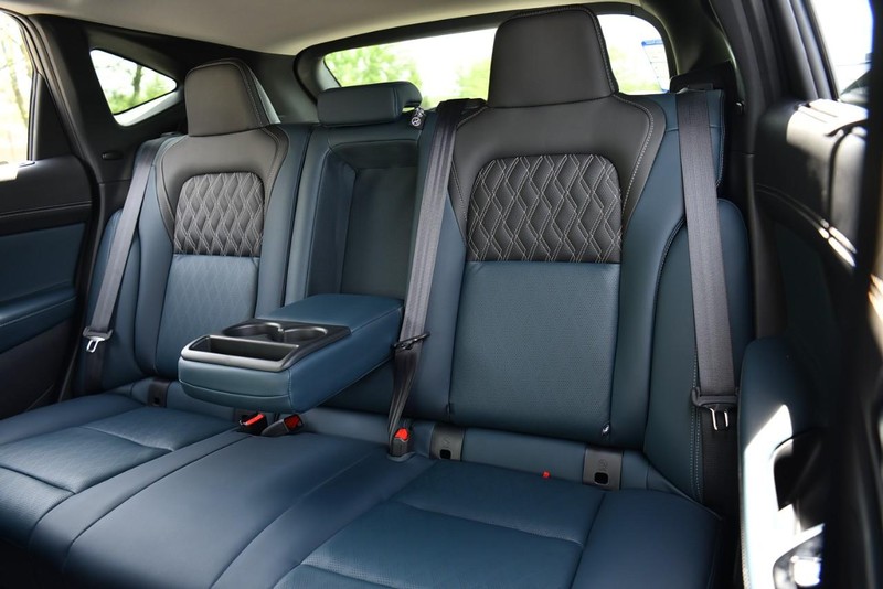 Nissan Murano Vehicle Image 26