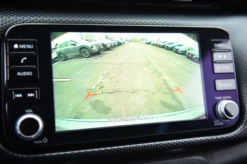 Nissan Kicks Vehicle Image 12