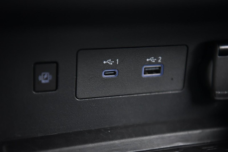 Nissan Altima Vehicle Image 15