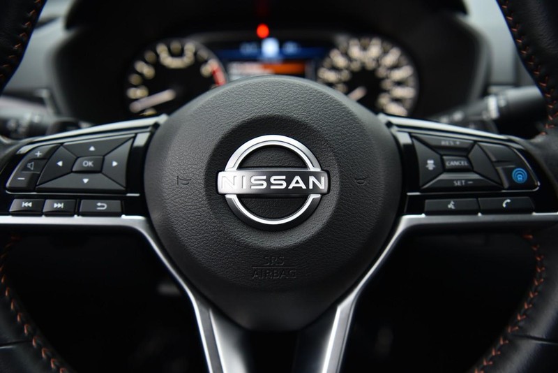 Nissan Altima Vehicle Image 18