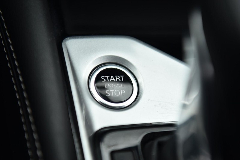 Nissan Altima Vehicle Image 15