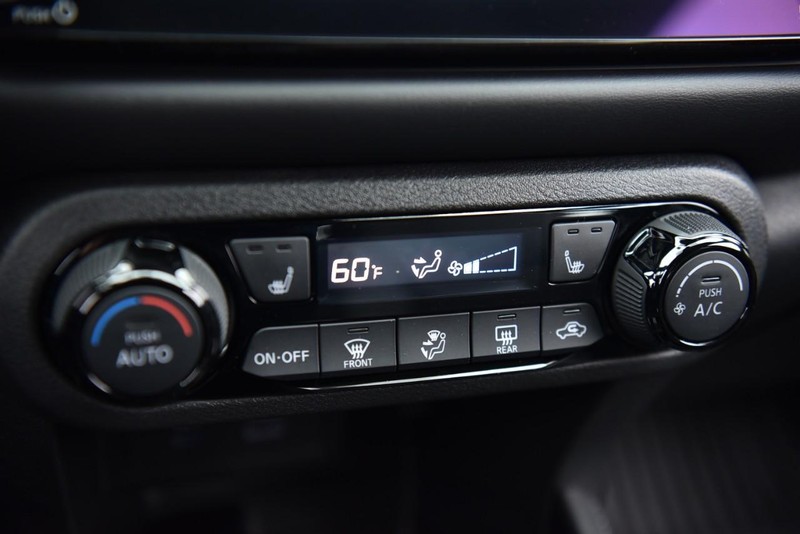Nissan Kicks Vehicle Image 14