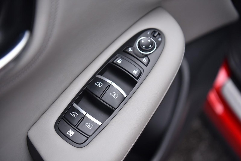 INFINITI QX50 Vehicle Image 09