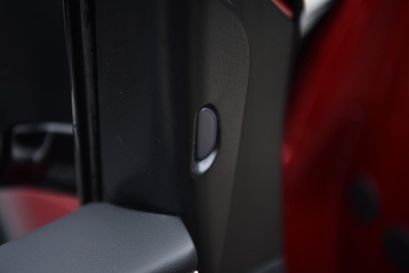 Nissan Murano Vehicle Image 11