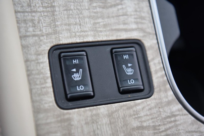 Nissan Murano Vehicle Image 18