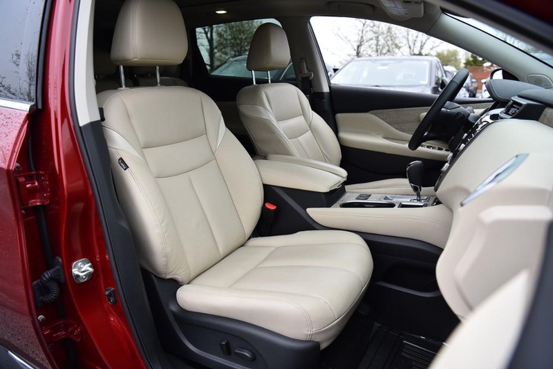 Nissan Murano Vehicle Image 22