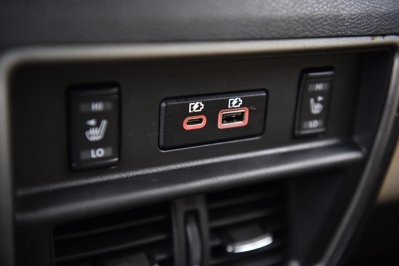 Nissan Murano Vehicle Image 25